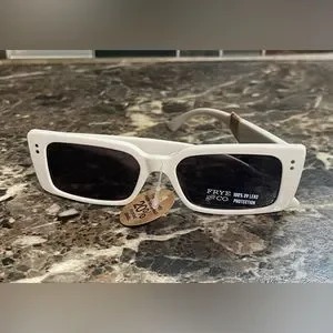Frye & Co White Retro Style Slim Rectangle Sunglasses NEW FRYE AND CO. | Accessories | Frye Co White Rectangular  main image 3